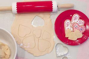 מכינים עוגיות עם הילדים: הציוד שישדרג את החוויה